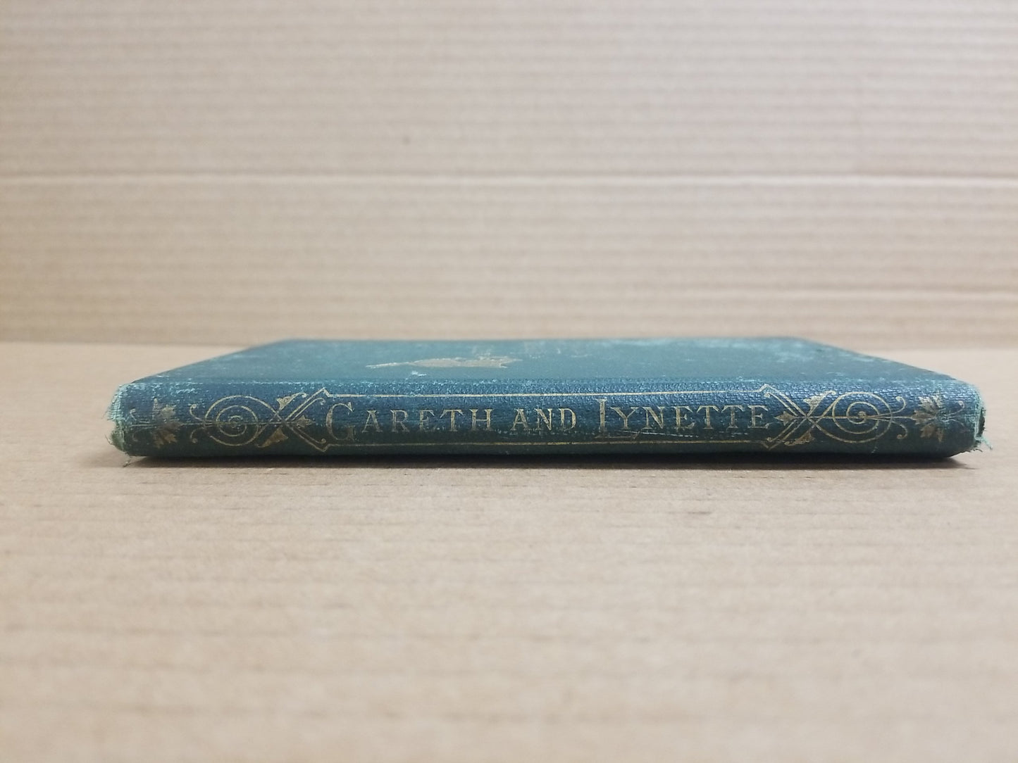 GARETH AND LYNETTE. by Alfred Tennyson - 1872 - IDYLLS OF THE KING - Illustrated